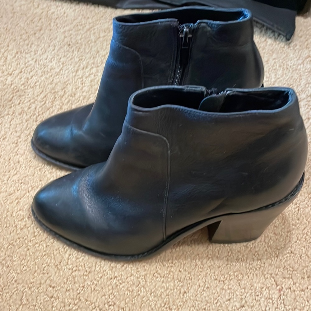 LOEFFLER RANDALL Black Leather Block Heeled Booties 7
